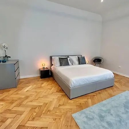 Ivi - Boutique Appartamento Trieste