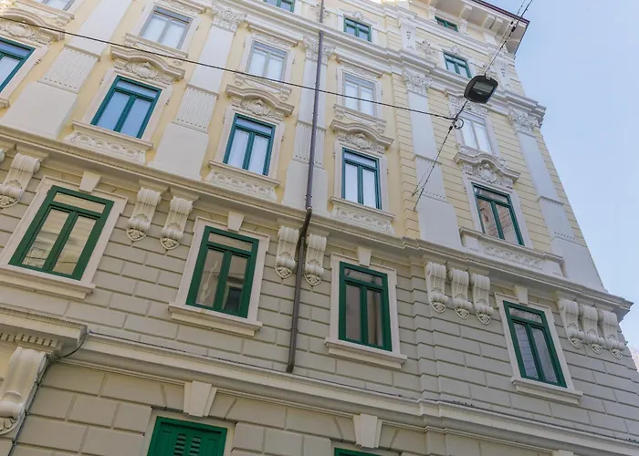 Апартаменти Ivi - Boutique